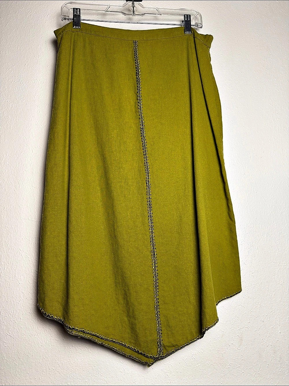 Selene High-Low Linen Blend Skirt in Green Large